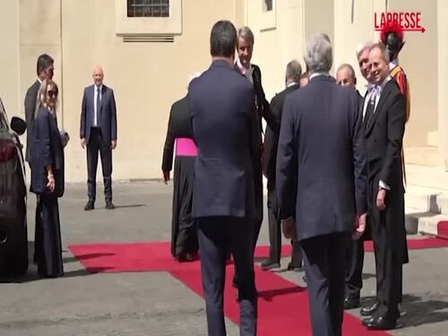 L'arrivo di Giorgia Meloni in Vaticano