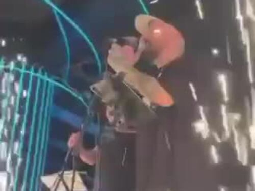 I fuochi pirotecnici durante il concerto in discoteca a Kocani