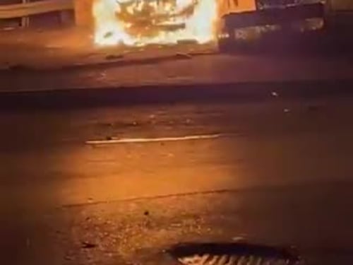 Libano, convoglio Unifil attaccato dai manifestanti