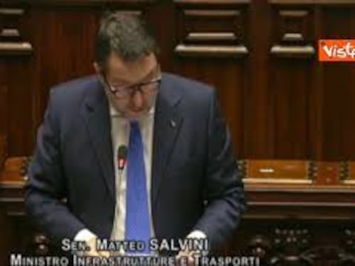 Caos treni, Salvini alla Camera: "Faremo di tutto per garantire trasporti efficienti e sicuri"