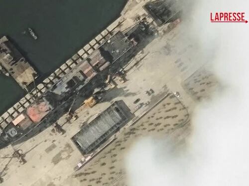 Corea Nord, fallisce il varo di un cacciatorpediniere: le immagini dal satellite