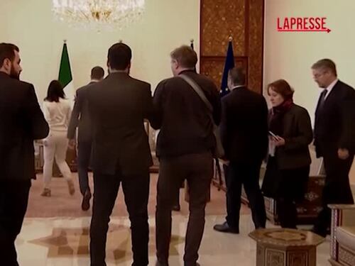 Al-Jolani incontra Barrot e Baerbock, ma non stringe la mano alla ministra tedesca