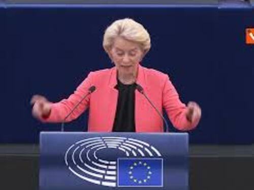 Von der Leyen su mozione sfiducia: "Nessuno dimenticherà bare Bergamo ai tempi del Covid"