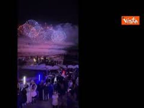 I fuochi d'artificio al ricevimento pre insediamento di Trump
