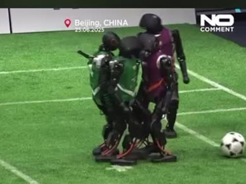 La partita di calcio tra robot umanoidi