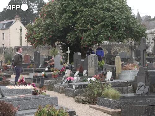 Francia, vandalizzata la tomba di Jean-Marie Le Pen