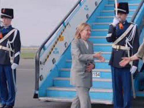 Meloni arriva ad Amsterdam per partecipare al vertice Nato a L'Aja