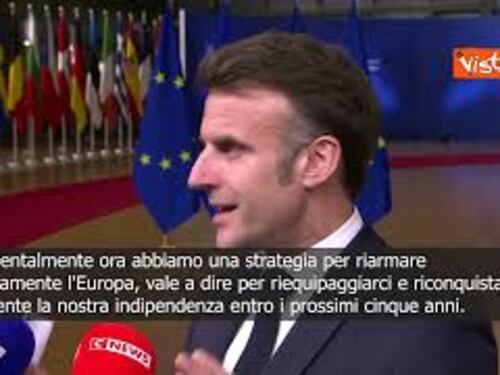 Macron: Il libro bianco della Commissione rappresenta cambiamento della dottrina europea