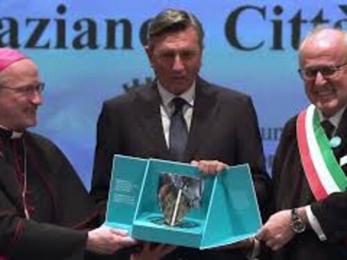 Mattarella a Gorizia premiato assieme all'ex presidente sloveno Pahor