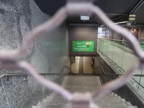 Sciopero trasporto pubblico, a Milano Atm chiude 4 linee della metro: code alle fermate dei taxi