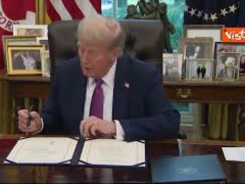 Trump firma ordine esecutivo per cambiare nome al Pentagono, ora è il Dipartimento di Guerra