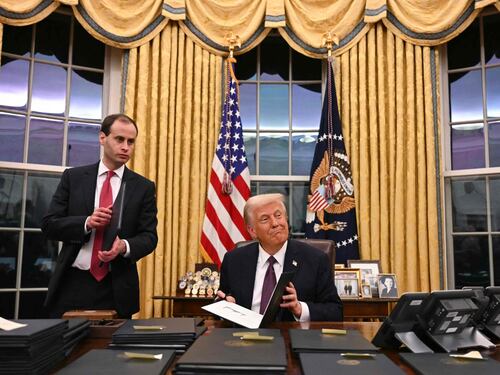 Le prodezze di Trump. Il videocommento di Feltri