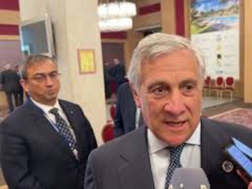 Tajani: Nuove sanzioni a Putin per costringerlo a ridurre il numero dei militari