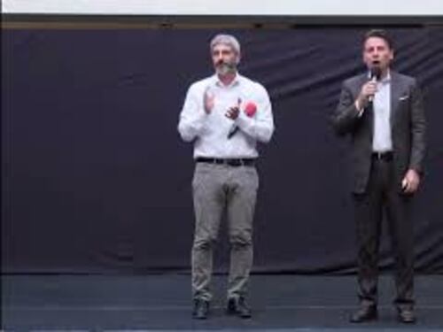 Regionali Campania, Conte acclamato a Napoli