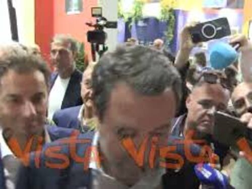 Salvini: Mie parole su Macron? "Non c'è nessuno scontro con la Francia"