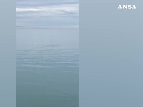 Fiamme su una piattaforma petrolifera al largo della costa molisana