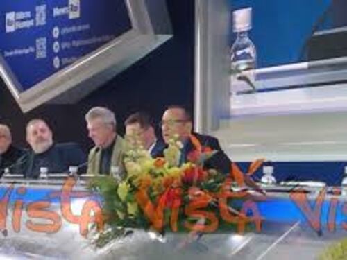 Carlo Conti si commuove citando Fabrizio Frizzi in conferenza stampa
