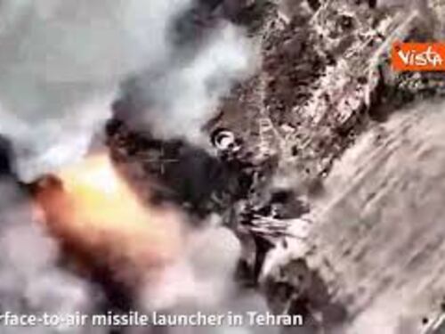 Le Forze Aeree di Israele colpiscono una base di lancio per missili iraniani a Teheran