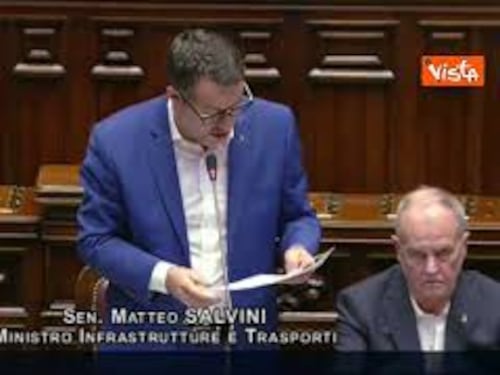 Salvini: "Da inizio 2025 è aumentata la puntualità dei treni"