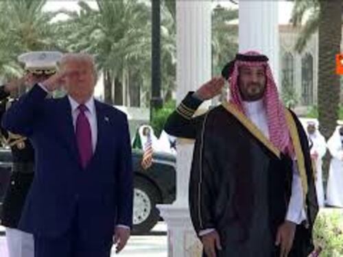 Cerimonia di benvenuto per Trump nel Palazzo reale Yamamah a Riad