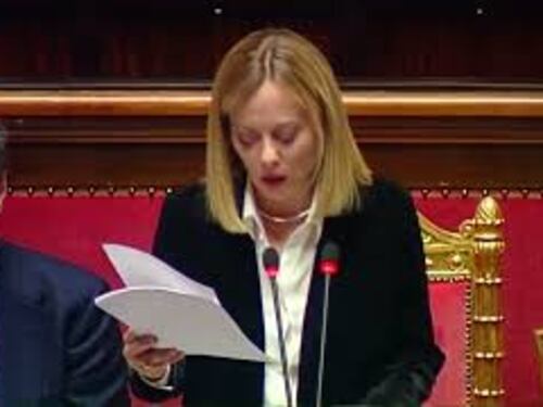 Meloni: "Auguri al Papa, mai mancata sua forza e guida". Standing ovation in Aula al Senato