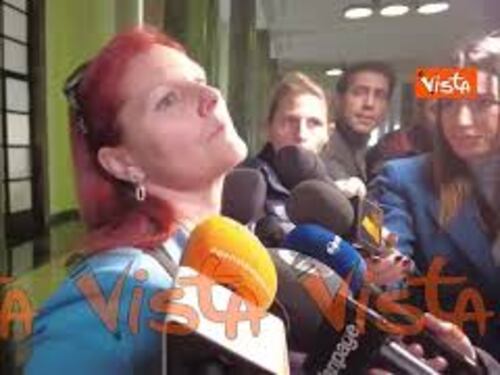 Alessia Pifferi picchiata in carcere, la sorella Viviana: Preoccupata per lei? Cose che succedono