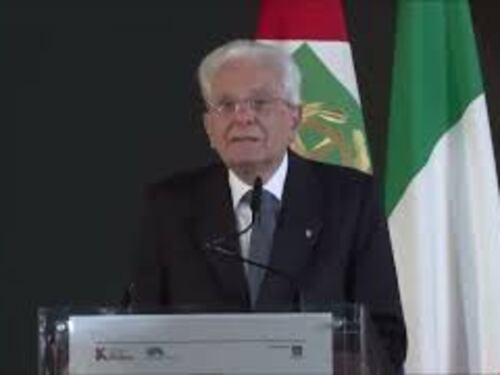 Mattarella: Con riforme coraggiose si affrontino le debolezze di sistema