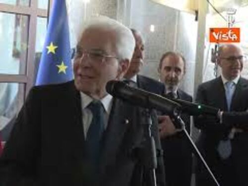 Mattarella: "La vita dell'Italia strettamente intrecciata con l'Ue"