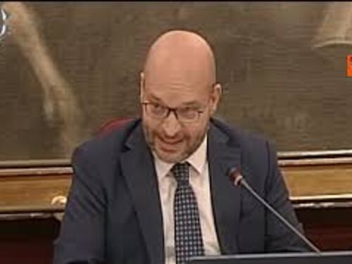 Fontana: Camera presa ad esempio per l'applicazione dell'Ai nel lavoro parlamentare