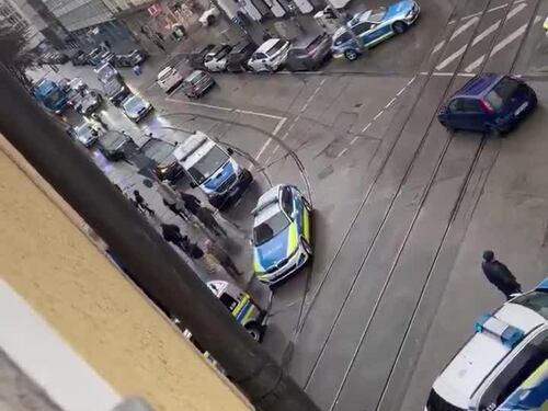 Panico a Monaco di Baviera: auto sulla folla, 15 feriti