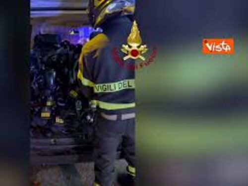 Incendio di un peschereccio al porto di Rimini, spento in 4 ore