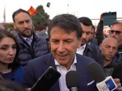 Conte: "Campania non può essere affidata al centrodestra"