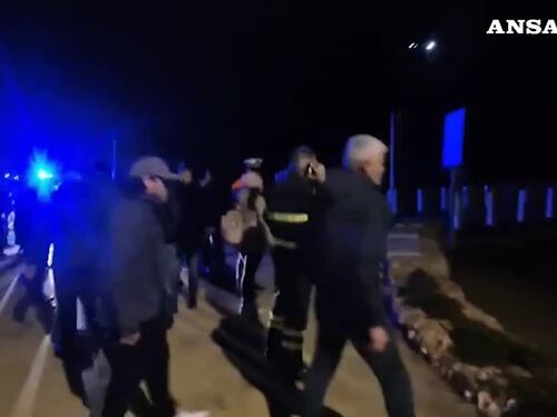 Nave incagliata a Marina di Massa, si teme lo sversamento di inquinanti