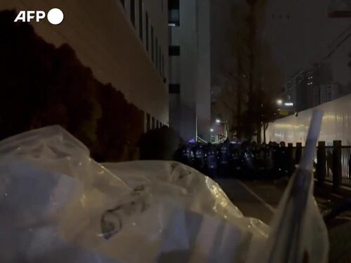 Corea del Sud, prorogato l'arresto di Yoon: tentato assedio al tribunale