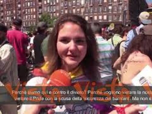 Budapest Pride, le voci dei manifestanti: "Non ci toglieranno diritto di essere noi stessi"