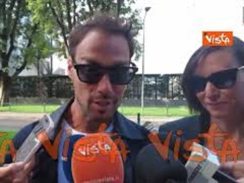 Fognini alla camera ardente di Armani: Onorati di aver fatto parte della sua vita sportiva