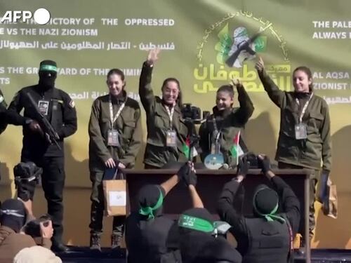 Gaza, Hamas libera quattro soldatesse israeliane rapite