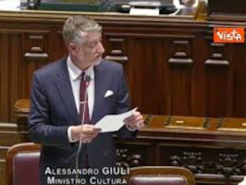 Giuli: "Valuteremo proposta su Ministero ad hoc per Cinema. Mando un bacino a Pupi Avati"