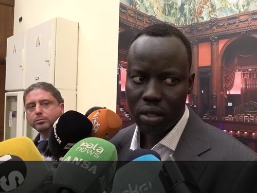Almasri, una vittima dei lager libici: "Torturati, ci ha colpiti personalmente"