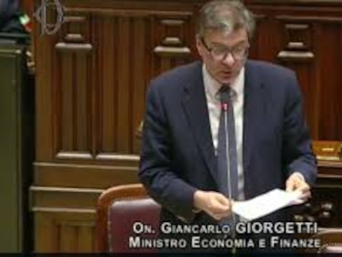 Giorgetti: "Lavoro su concessioni demaniali turistico-sportive prosegue"