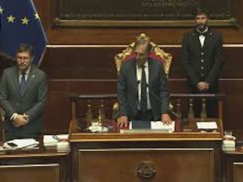 25 Aprile, La Russa in Aula Senato invita a raccoglimento per i caduti di tutte le guerre