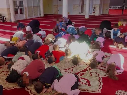 L'integrazione al contrario: quelle scuole che spalancano le porte all'islam