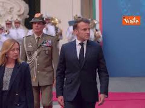 Meloni riceve Presidente francese Macron a Palazzo Chigi