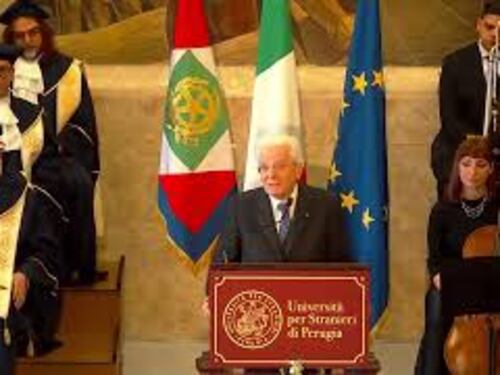 Mattarella all'Università per stranieri di Perugia: "L'Italia è un Paese aperto e accogliente"