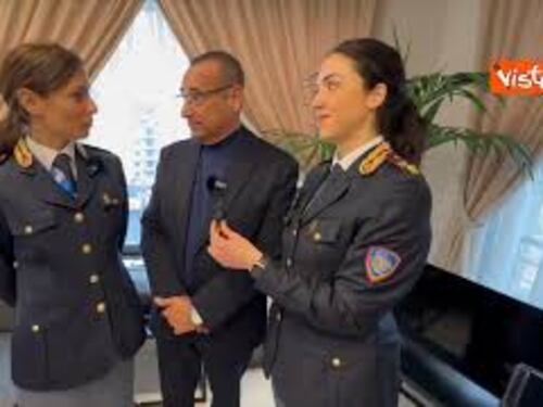 Carlo Conti con la Polizia: "Ai ragazzi dico di ragionare sempre con propria testa e seguire regole"