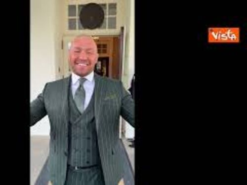 Il lottatore irlandese Conor McGregor alla Casa Bianca da Trump per San Patrizio