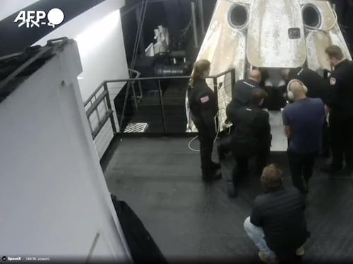 Space X, ammarati al largo della California gli astronauti della missione Axiom 4