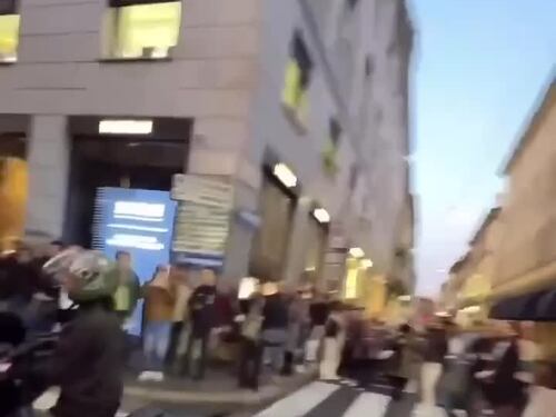 L’impennata del “maranza” in via Montenapoleone a Milano