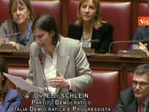 Schlein a Meloni: "La ricorderanno come la premier con la quale i treni arrivavano in ritardo"