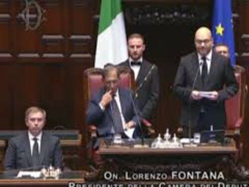 L'omaggio in Aula per Papa Francesco Fontana: "La sua scomparsa lascia un vuoto profondo"